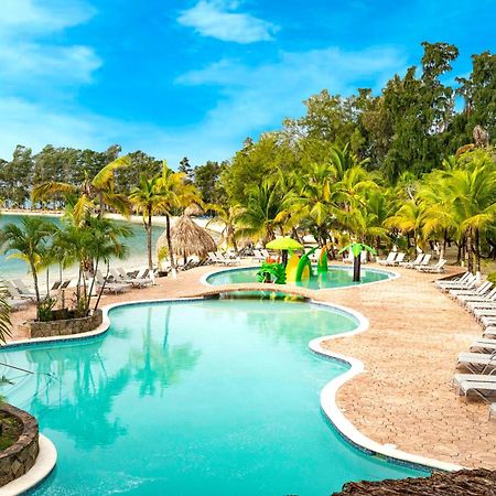 Fantasy Island Beach Resort And Marina First Bight Exterior photo