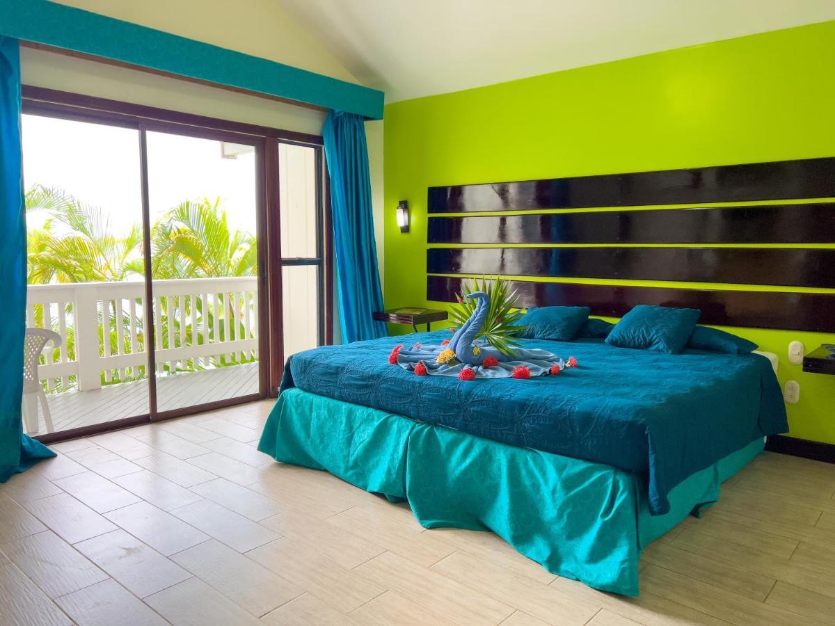 Fantasy Island Beach Resort And Marina First Bight Exterior photo