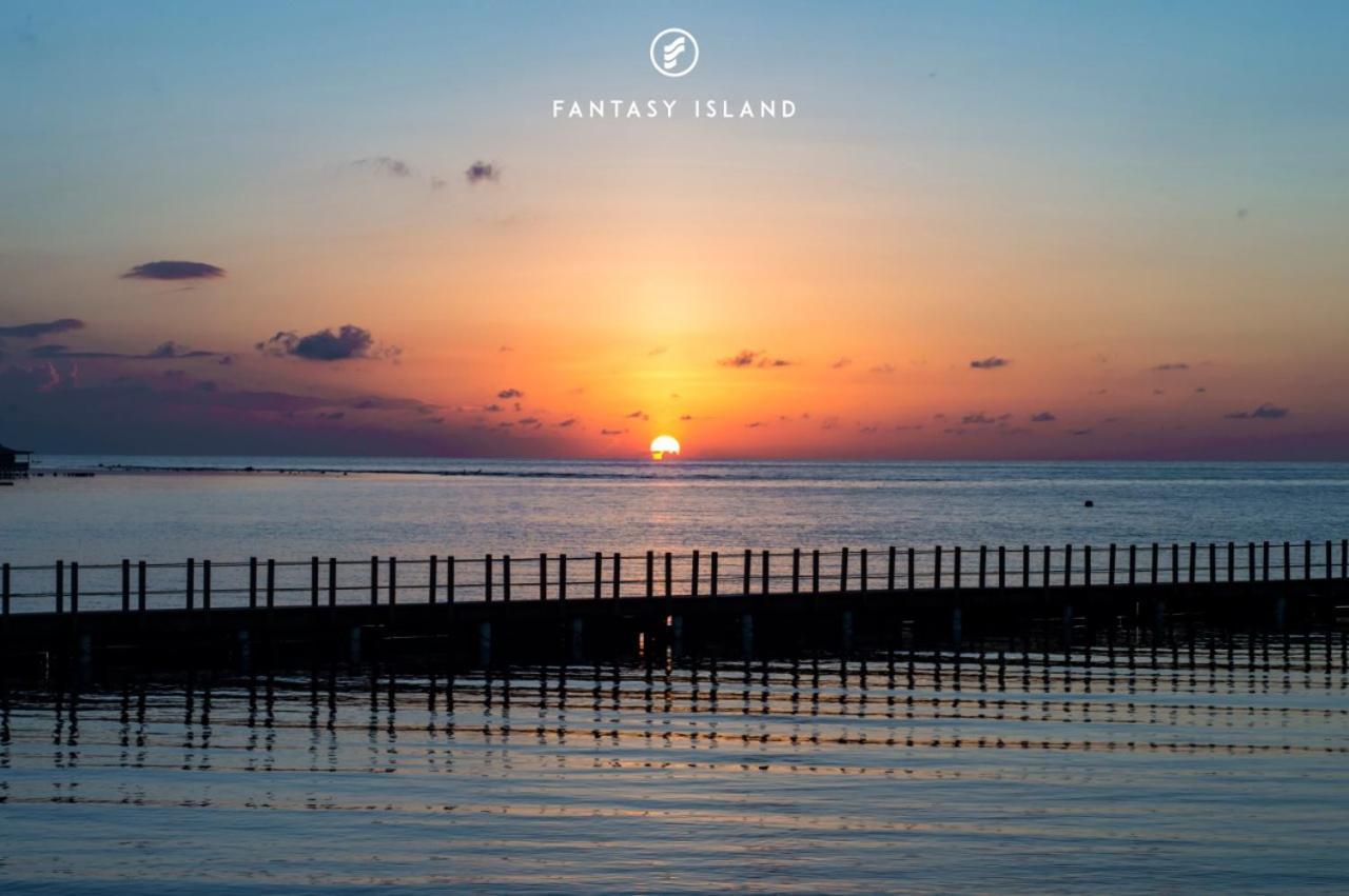 Fantasy Island Beach Resort And Marina First Bight Exterior photo