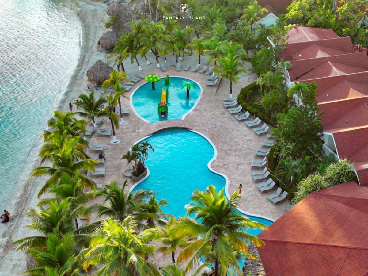 Fantasy Island Beach Resort And Marina First Bight Exterior photo